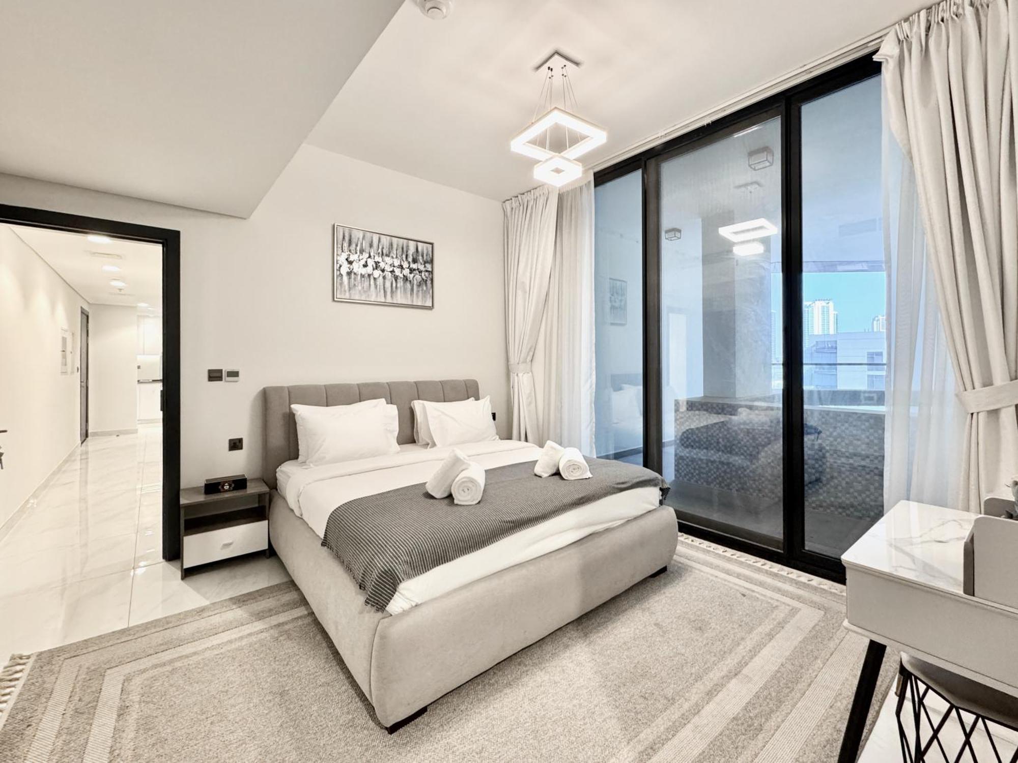 Apartment Summer Deal! Exclusive And Elegant With A Private Pool *
